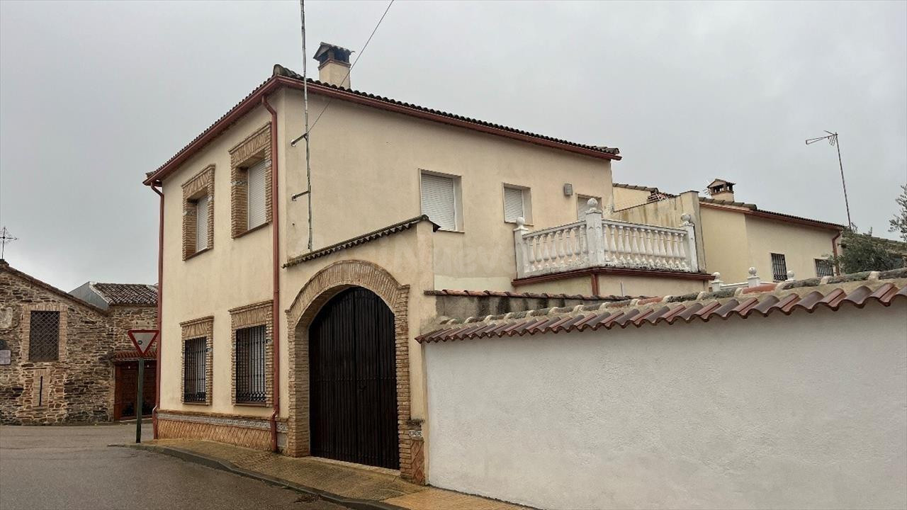 SE VENDE PISO OKUPADO EN Calle CERVANTES,7 Carolina, La (Jaé - foto 3