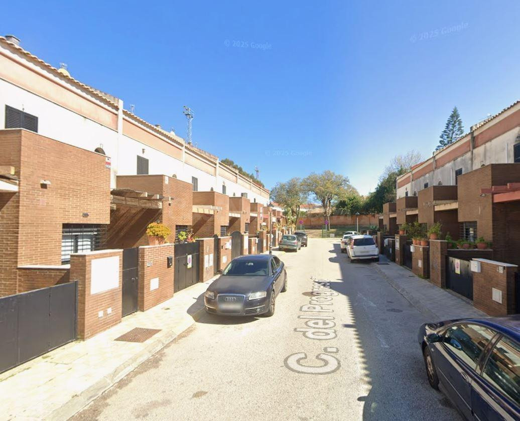 SE VENDE CASA OKUPADA ADOSADA EN C/ del Progreso 3, Castille - foto 3