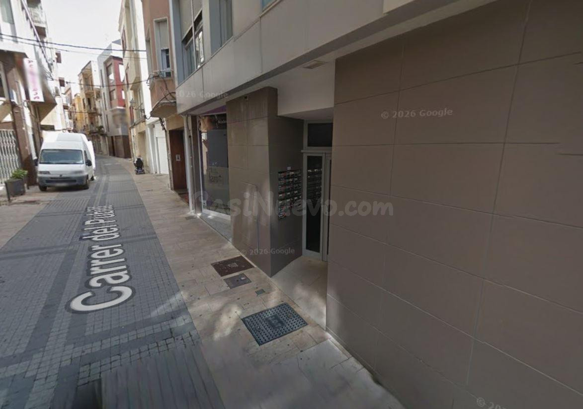 SE VENDE LOCAL / ALMACÉN OKUPADO EN Carrer Pubill Del Nº 31 