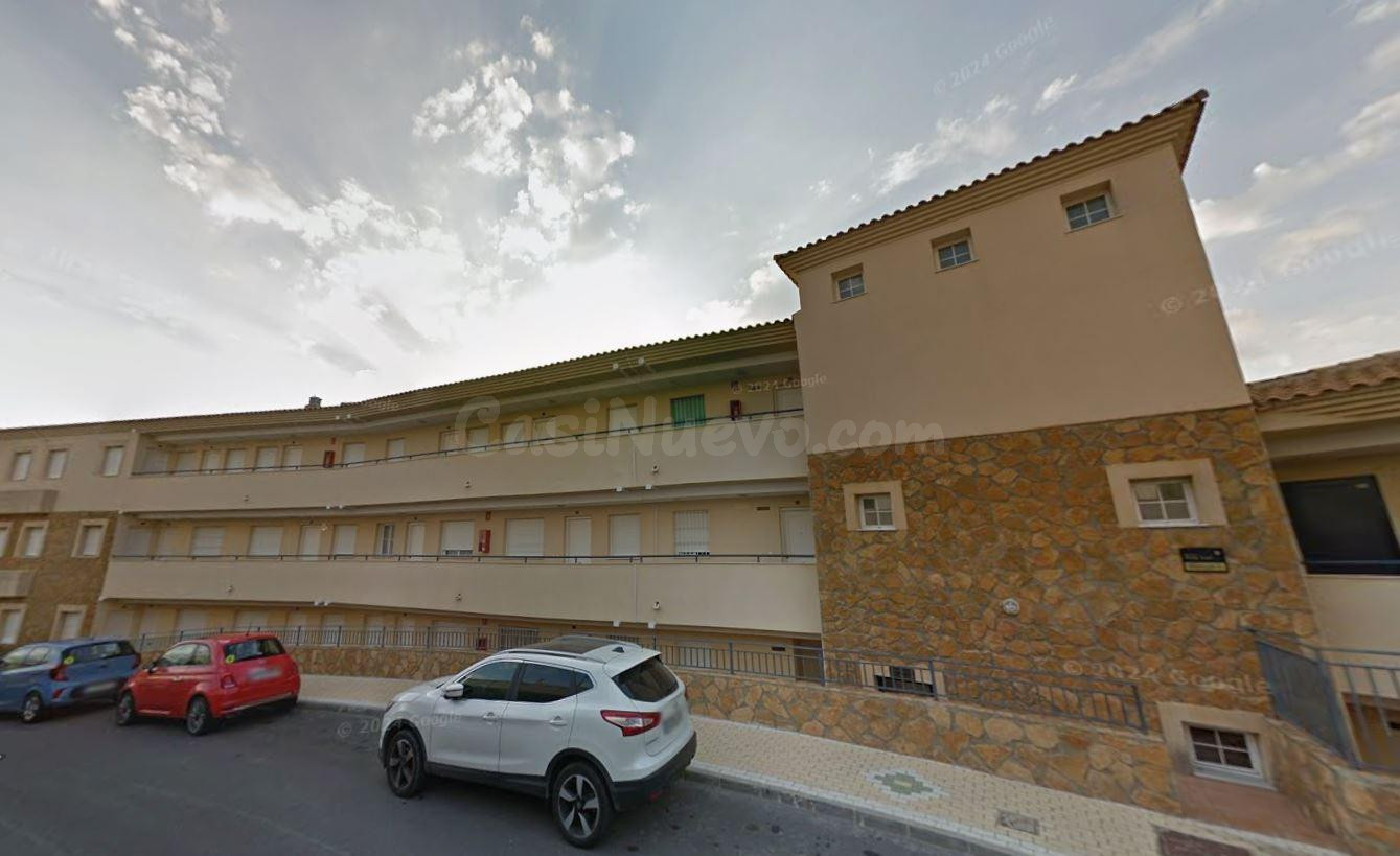 SE VENDE PISO OKUPADO EN Calle HIGUERA DE LA ENVIA Nº 82 Víc - foto 3