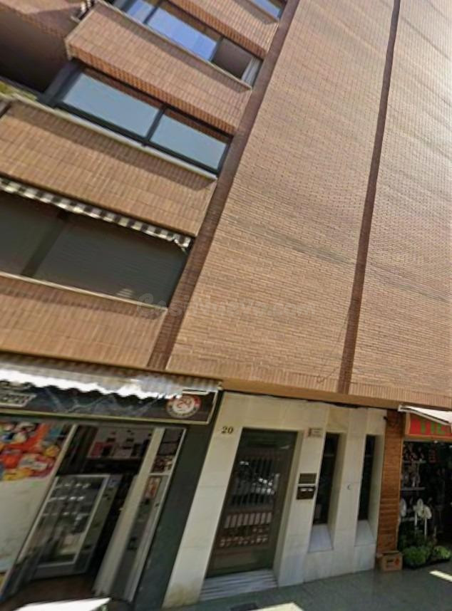 Se vende piso OKUPA en Avenida la Glorieta 20 de Alberic, Valencia.