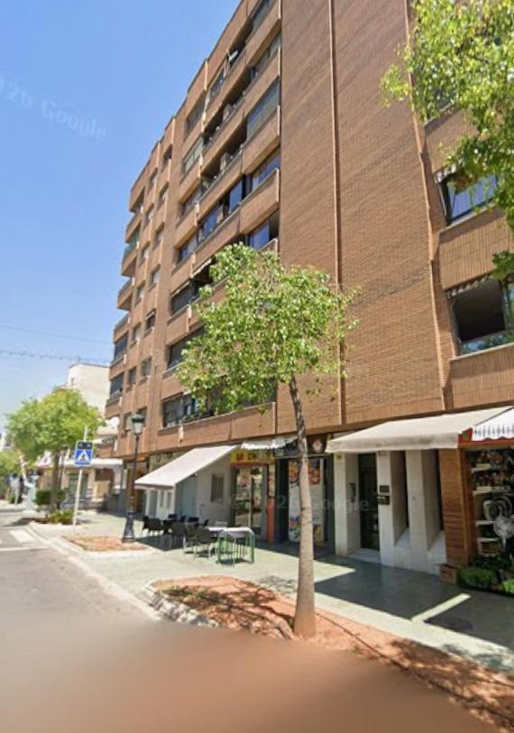Se vende piso OKUPA en Avenida la Glorieta 20 de Alberic, Va - foto 2