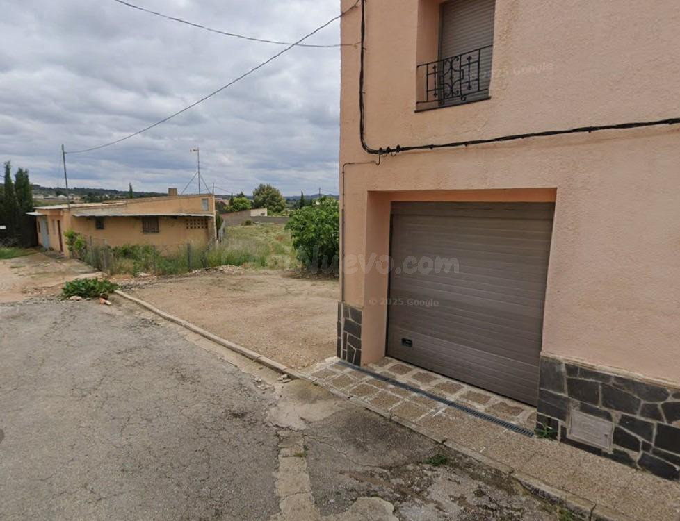 Se vende casa independiente OKUPA en Calle Huertos Cojos 15  - foto 3