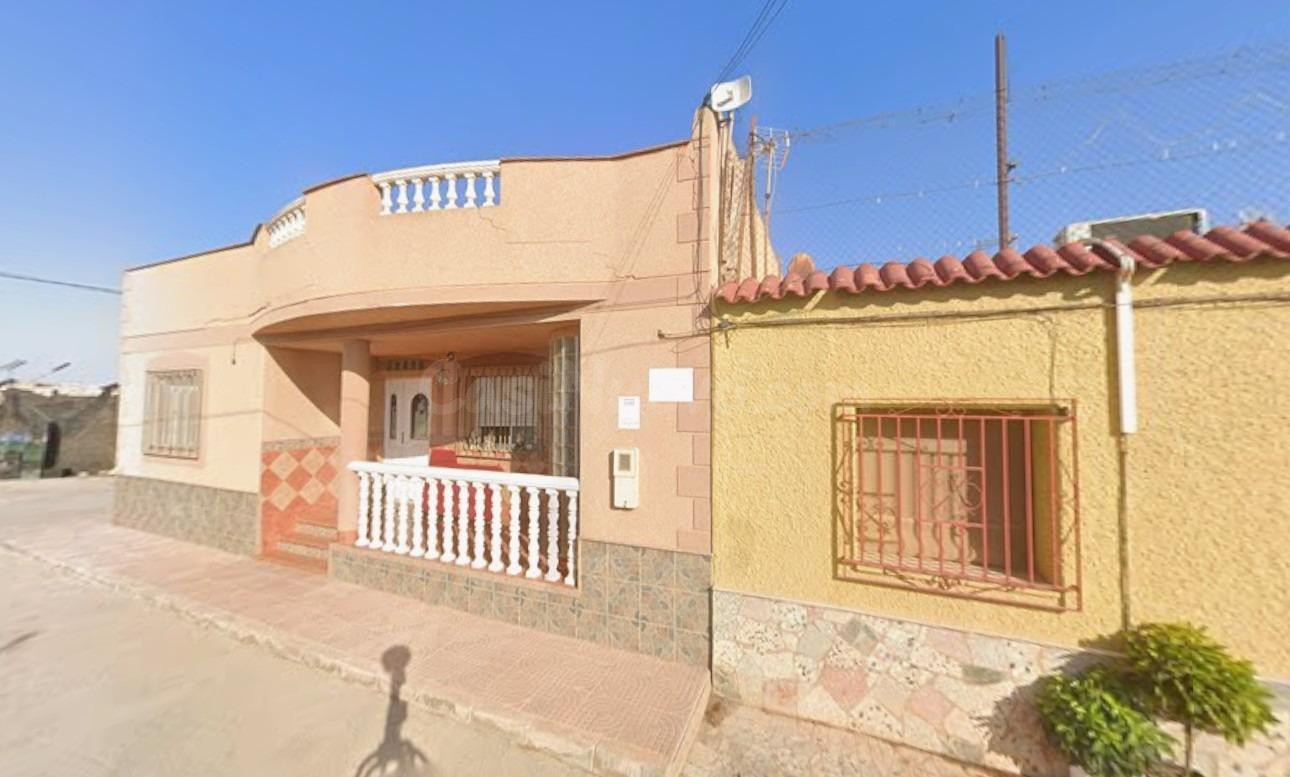 Se vende casa OKUPA en Paraje Loma del Bosque 57 de El Ejido - foto 3