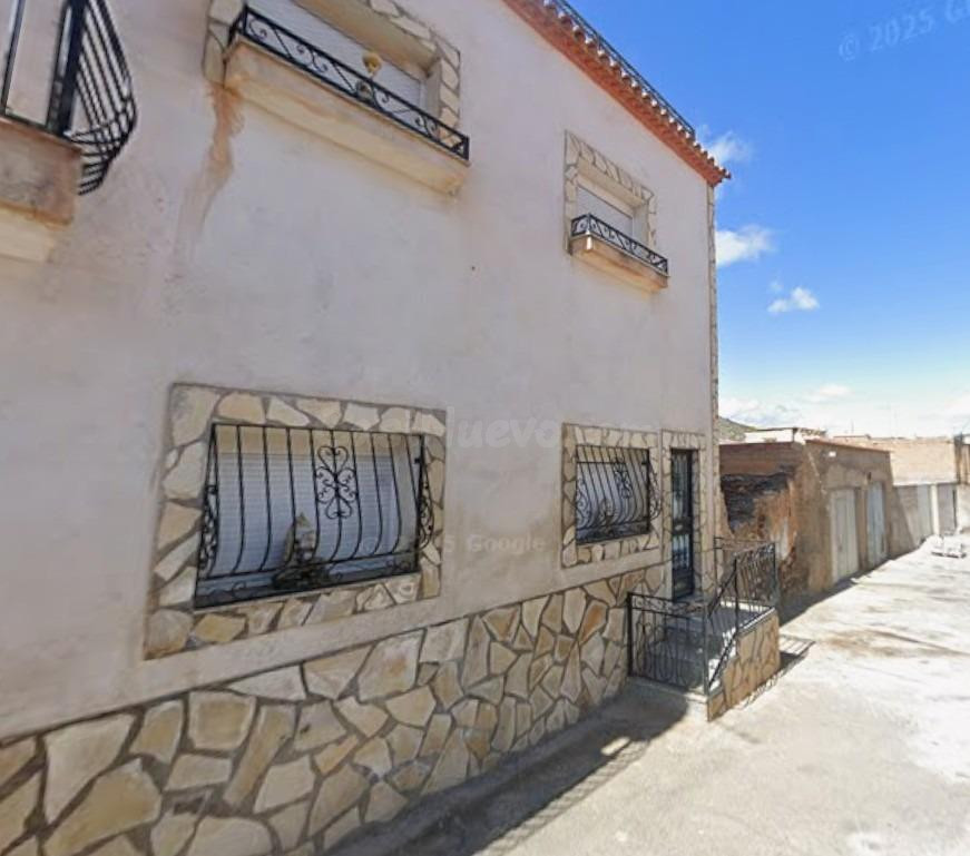 Se vende casa OKUPA en Plaza de la Juventud 1 en Las Tres Vi - foto 2