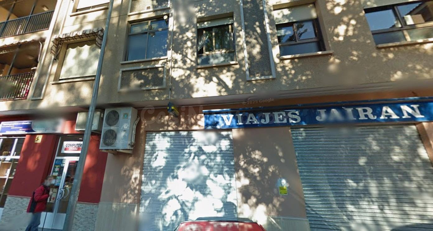 Se vende local comercial OKUPA en Calle Moraima 3 de Guadix, - foto 2