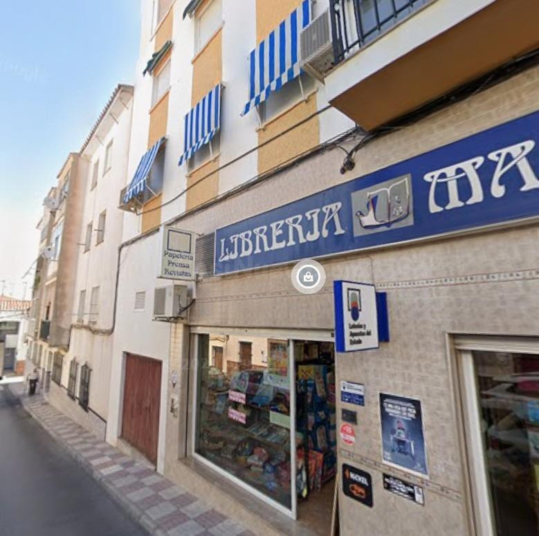 Se vende piso OKUPADO en Rúa Matías García 1 de Coín, Málaga - foto 2