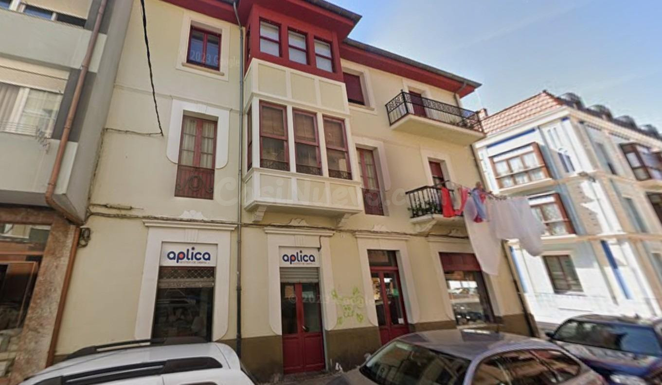 Se vende piso OKUPADO en Calle Rentería Reyes 10 de Santoña, - foto 3