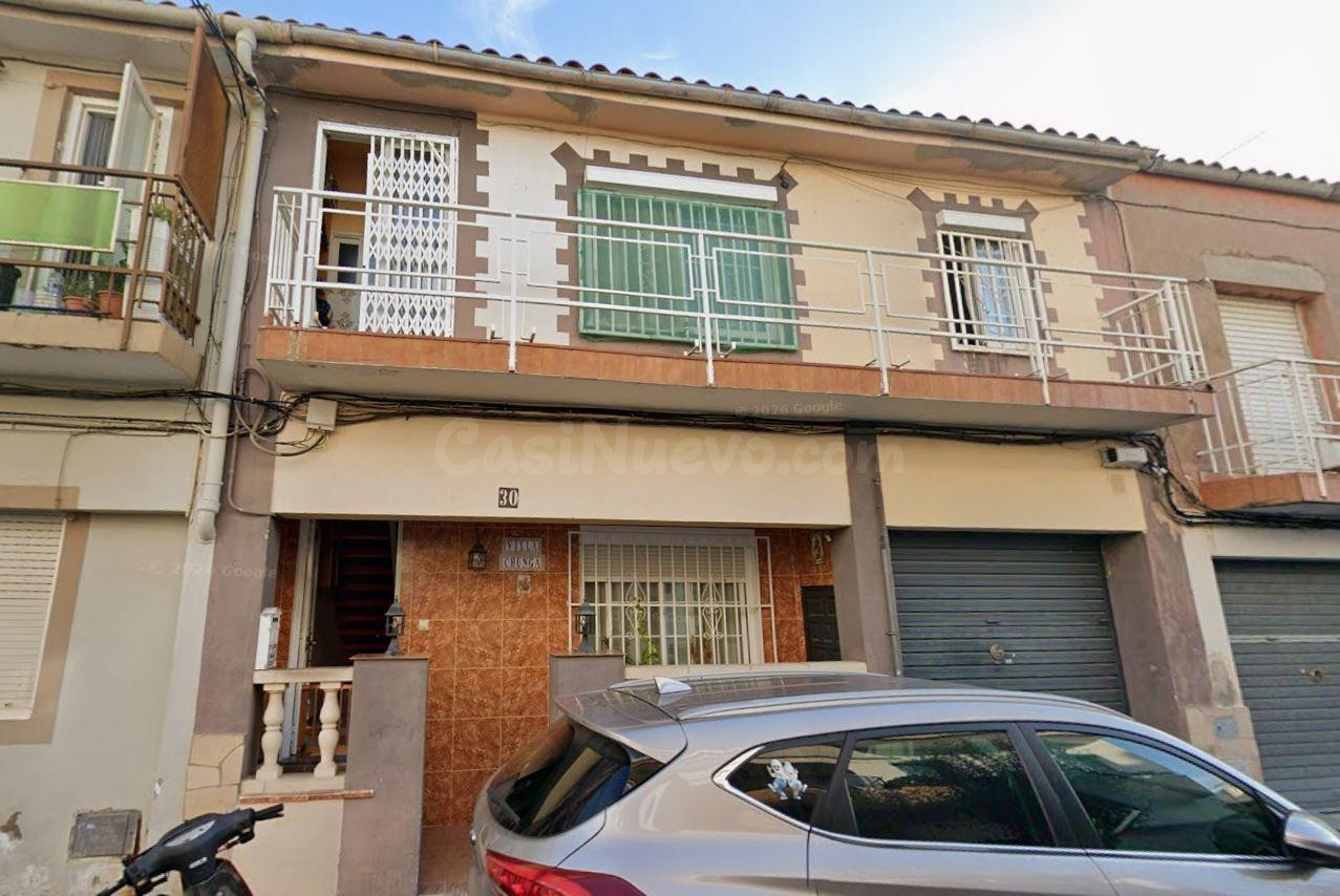 SE VENDE CASA OKUPADA en Calle Doctor Ferran Nº 30 Sant Pere - foto 2
