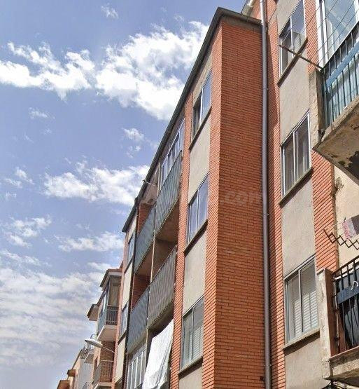 SE VENDE PISO OKUPADO EN Calle Pedrote Nº 41 Aranda de Duero - foto 2