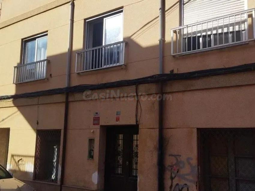 SE VENDE PISO OKUPADO en Calle Luna Murcia (Murcia)