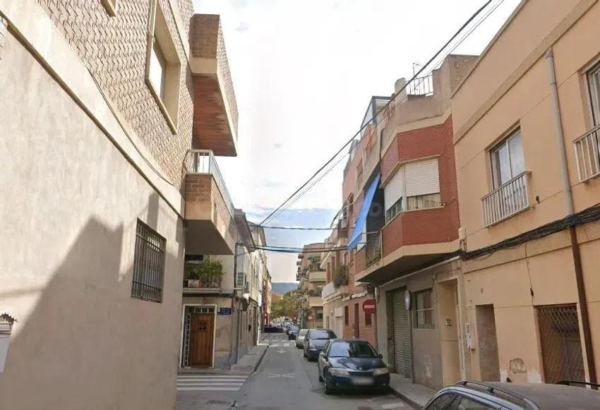 SE VENDE PISO OKUPADO en Calle Luna Murcia (Murcia) - foto 3