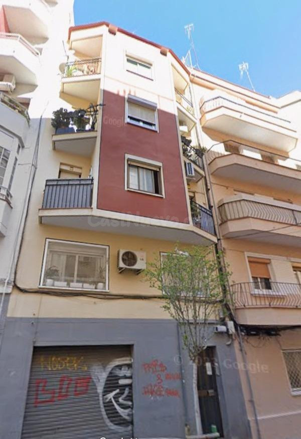 APARTAMENTO OKUPADO EN CALLE DEL CONGOST, L' HOSPITALET DE L