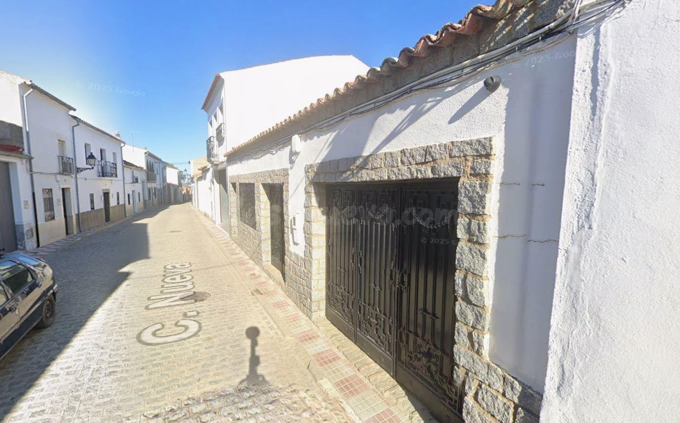SE VENDE CASA OKUPADA EN Calle Nueva 10 Nº 12 Fuente la Lanc - foto 3