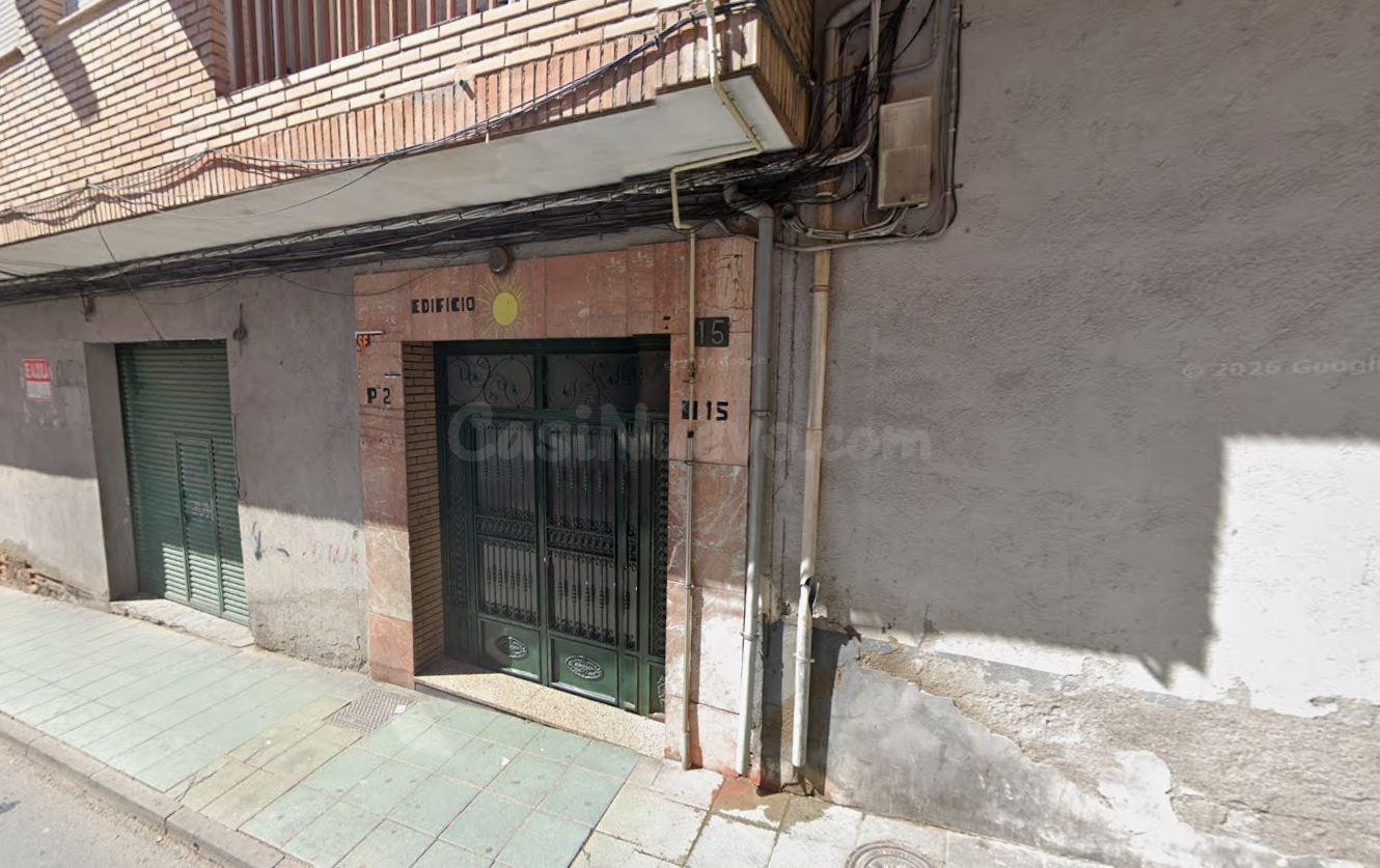 SE VENDE PISO OKUPADO SITUADO EN Calle Cordoneros Nº 15 Almería (Almería)
