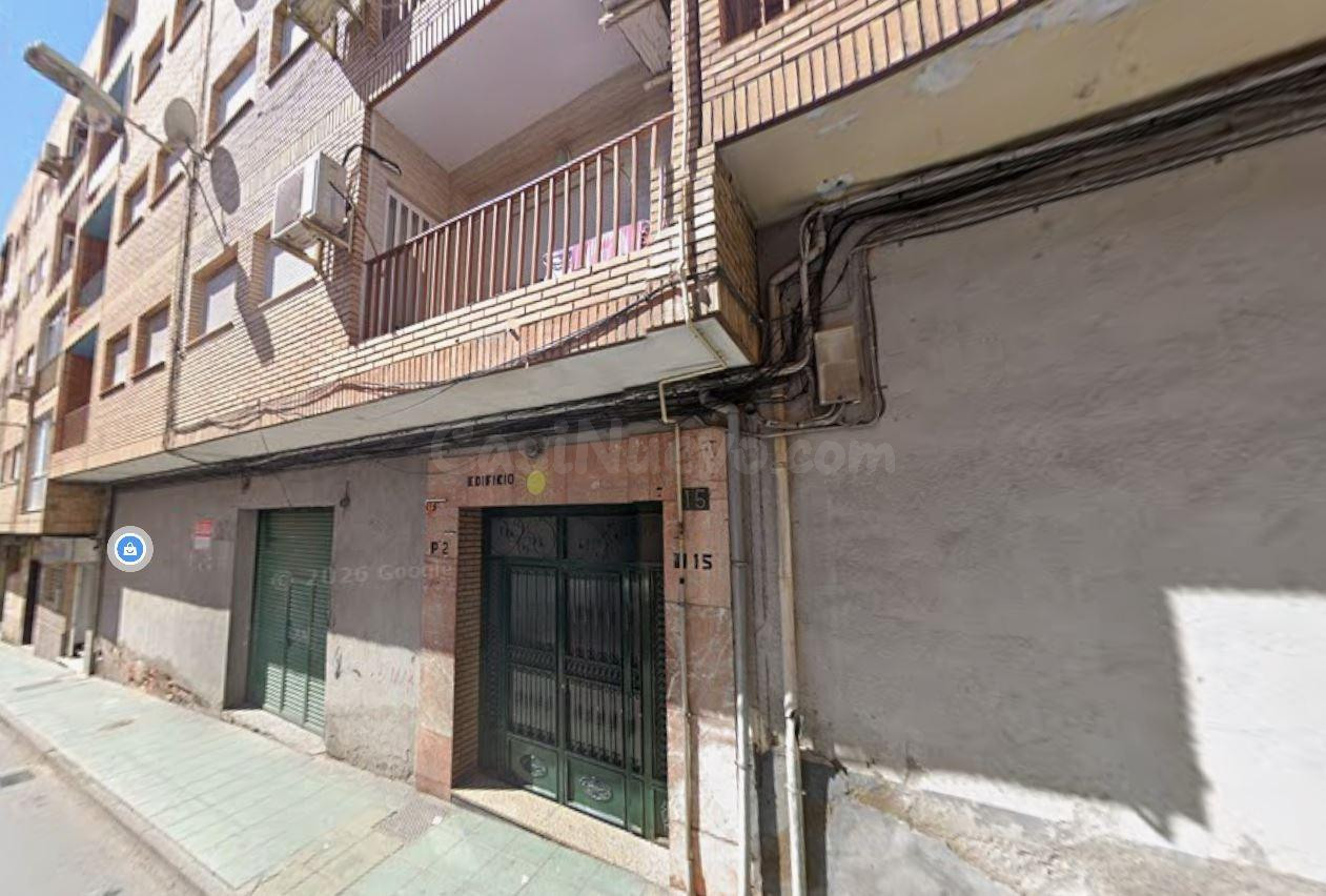 SE VENDE PISO OKUPADO SITUADO EN Calle Cordoneros Nº 15 Alme - foto 2