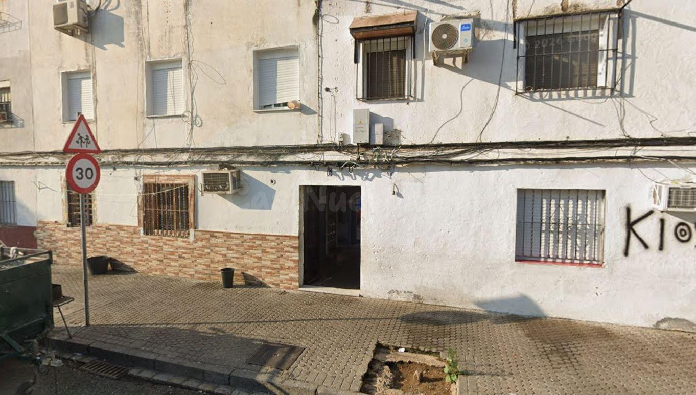 SE VENDE PISO OKUPADO EN C/ NOGAL 6 SEVILLA (SEVILLA)