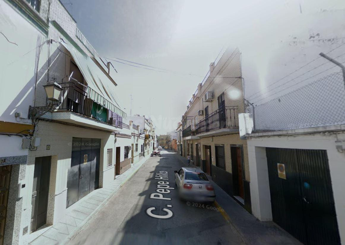 SE VENDE CASA ADOSADA OKUPADA en C/ Pepe Hillo Nº 19 Coria d - foto 2