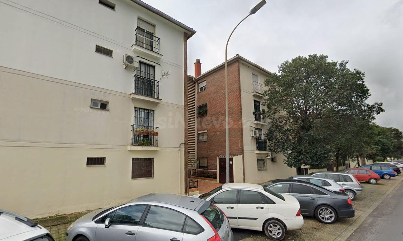 SE VENDE PISO OKUPADO en Avenida Mirasierra (De) Nº 15 Córdo - foto 3