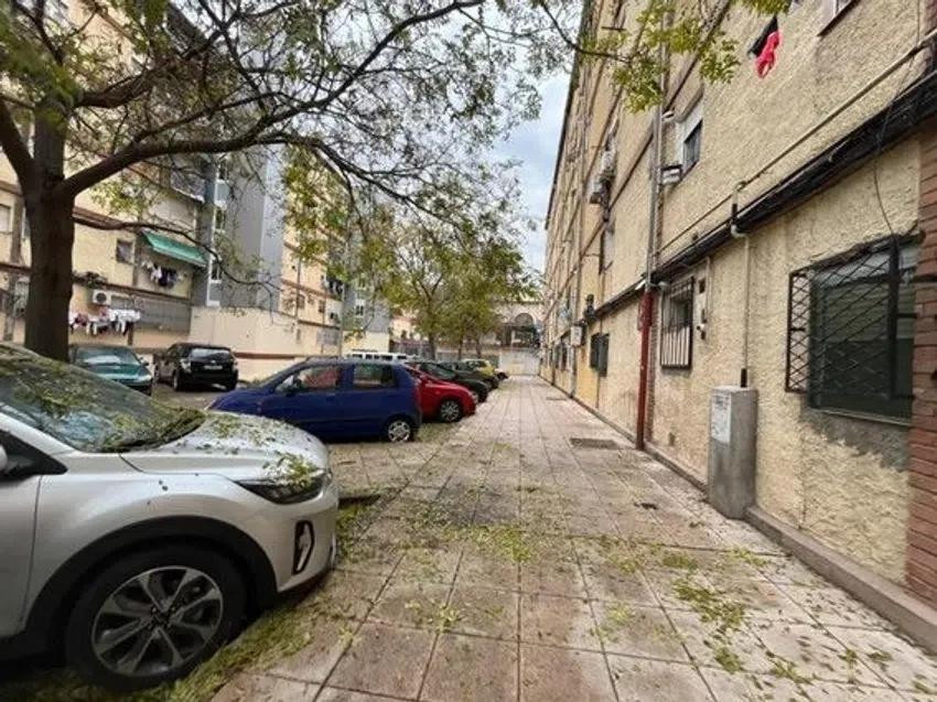 SE VENDE PISO OKUPADO en Calle Rocafort Nº 29 Madrid (Madrid)