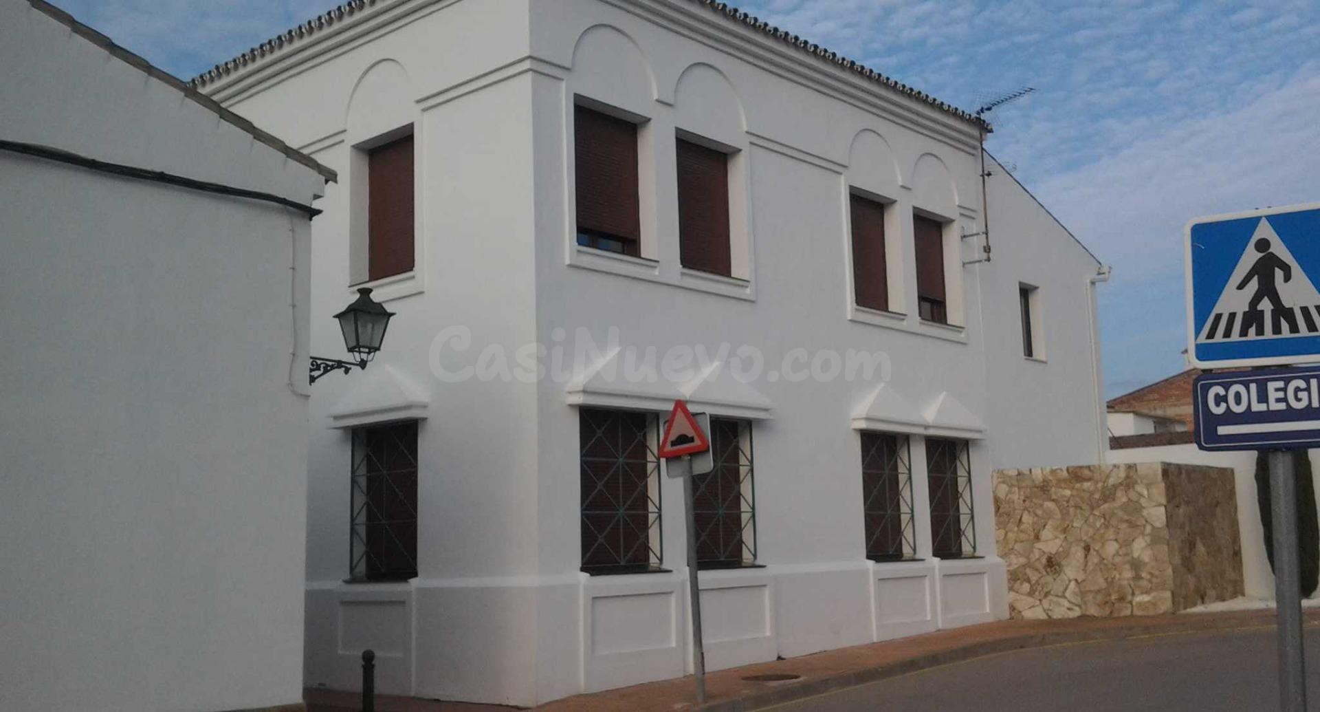 SE VENDE CASA ADOSADA OKUPADA en Calle Malaga Nº 2 Casares ( - foto 2