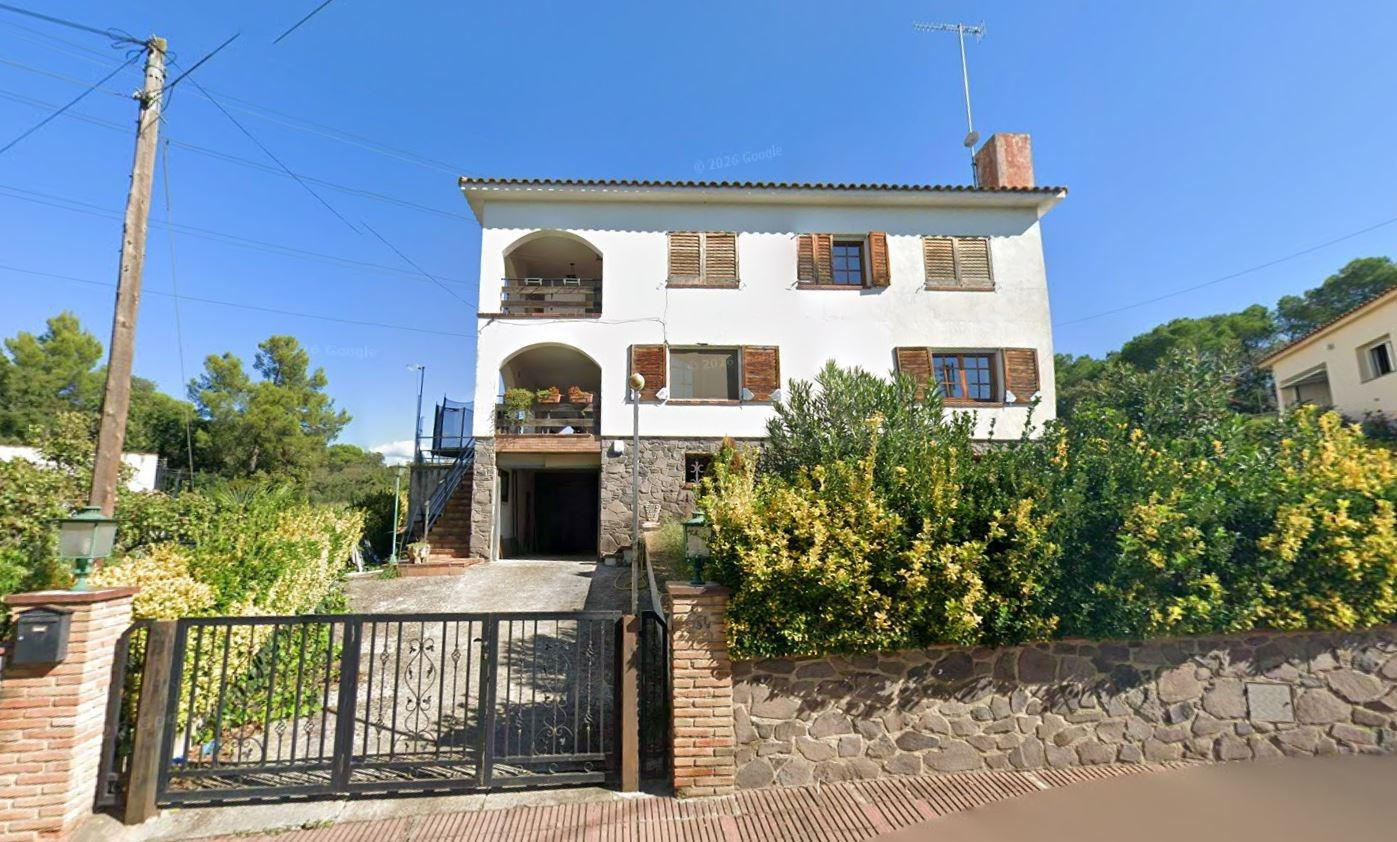 SE VENDE CASA OKUPADA SITUADA en C/ De Dalt Nº 64 Riells i V - foto 2