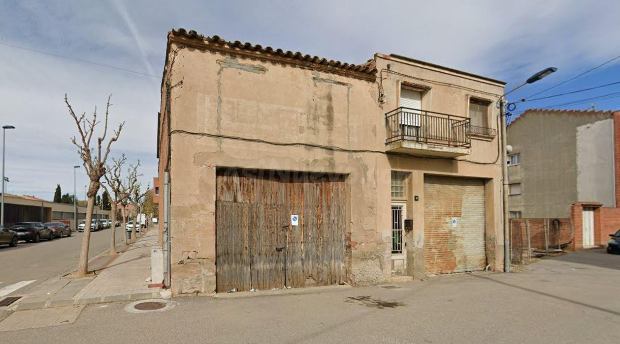 SE VENDE CASA OKUPADA EN C/ HORTES (DE LES) Nº 11 Artesa de  - foto 2