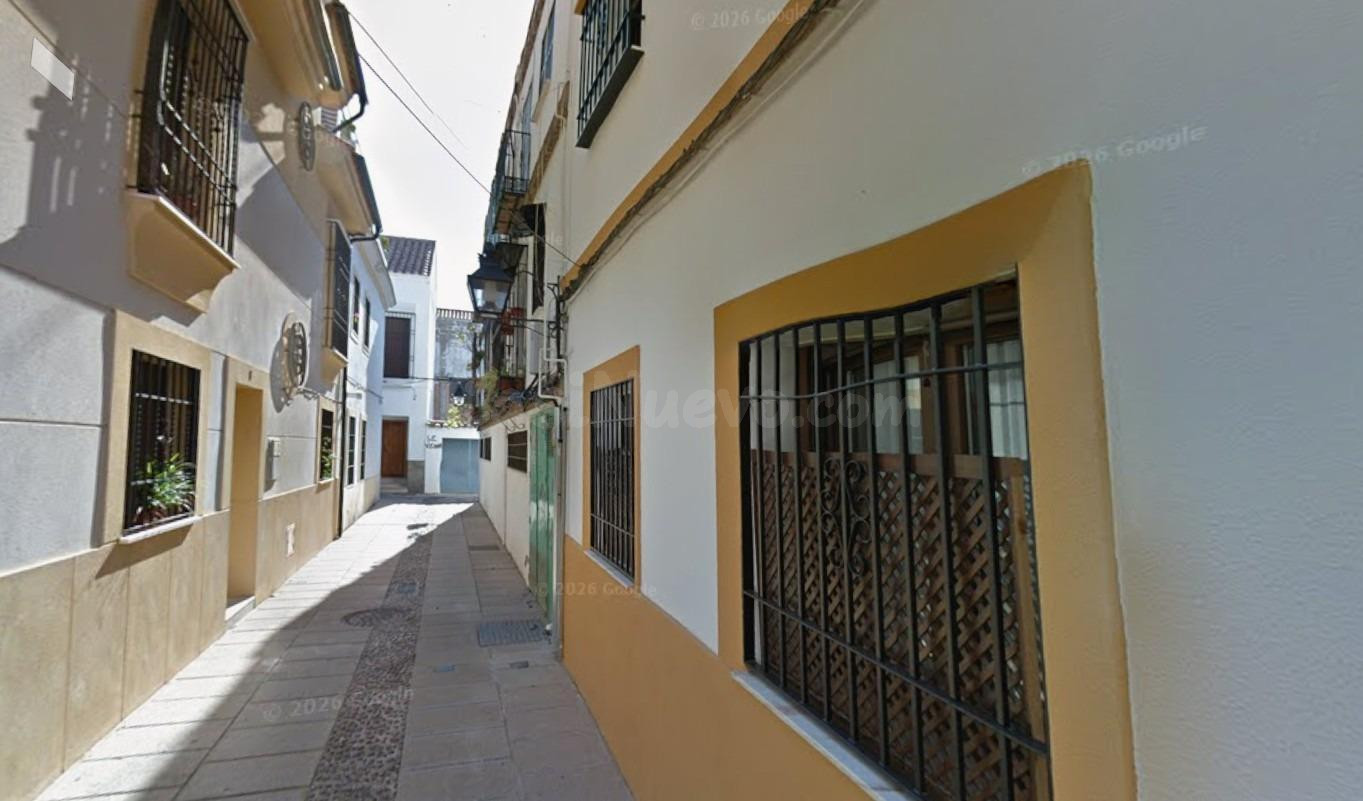 Se vende piso OKUPADO en Calle Madrid 1 Portal 4 Puente Geni - foto 2