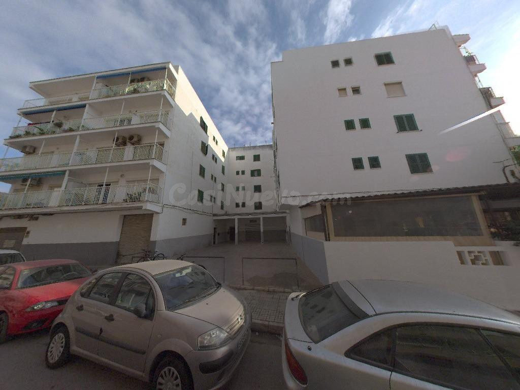 Se vende piso OKUPADO en CL SAN VICENTE DE PAUL 39B 3 IZDA P - foto 2
