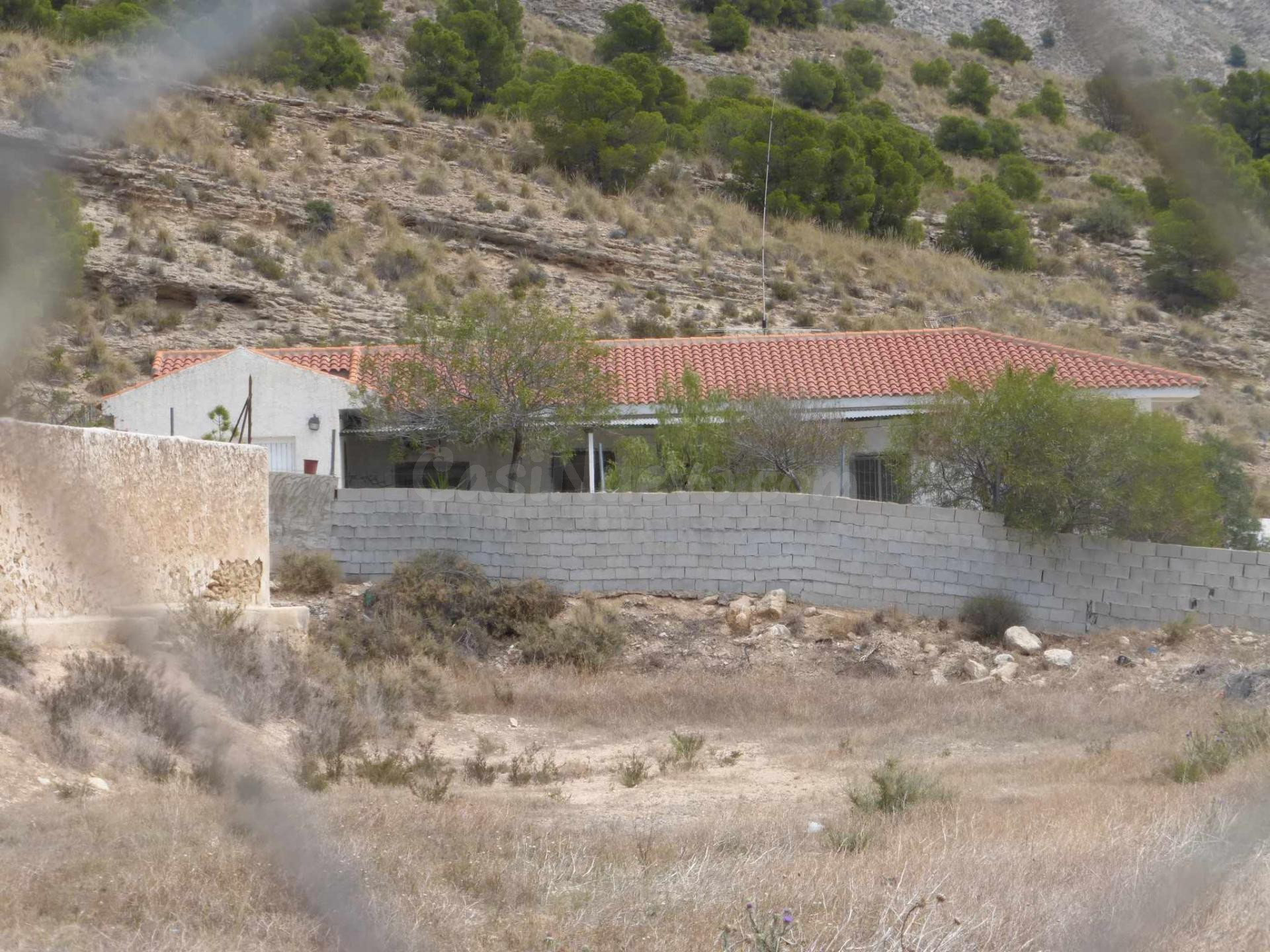 Se vende Casa OKUPADA en La Cueva Negra S/N Fortuna, (Murcia).