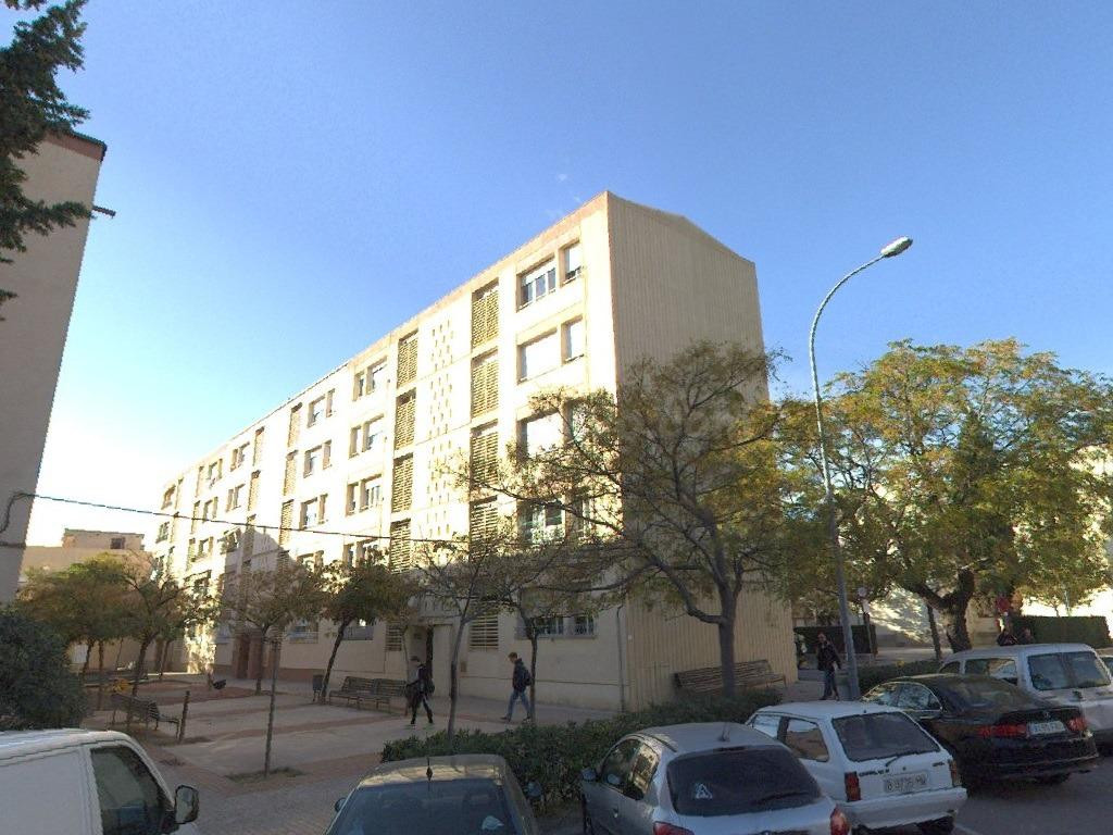 Se vende Piso OKUPADO en Illa Noble Nº 3 Sabadell, (Barcelona).