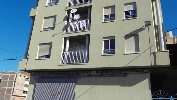 Se vende Piso OKUPADO en Calle Quico y Maldonado 14 Águilas, - foto 2