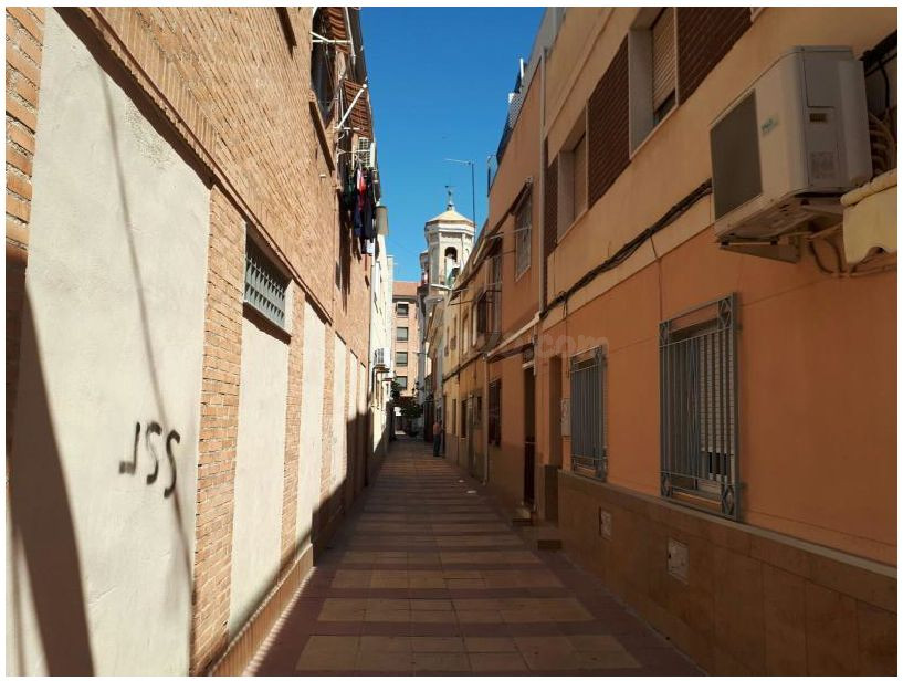 Se vende Casa Adosada OKUPADA en Del Aire 3 Murcia. (Murcia) - foto 2