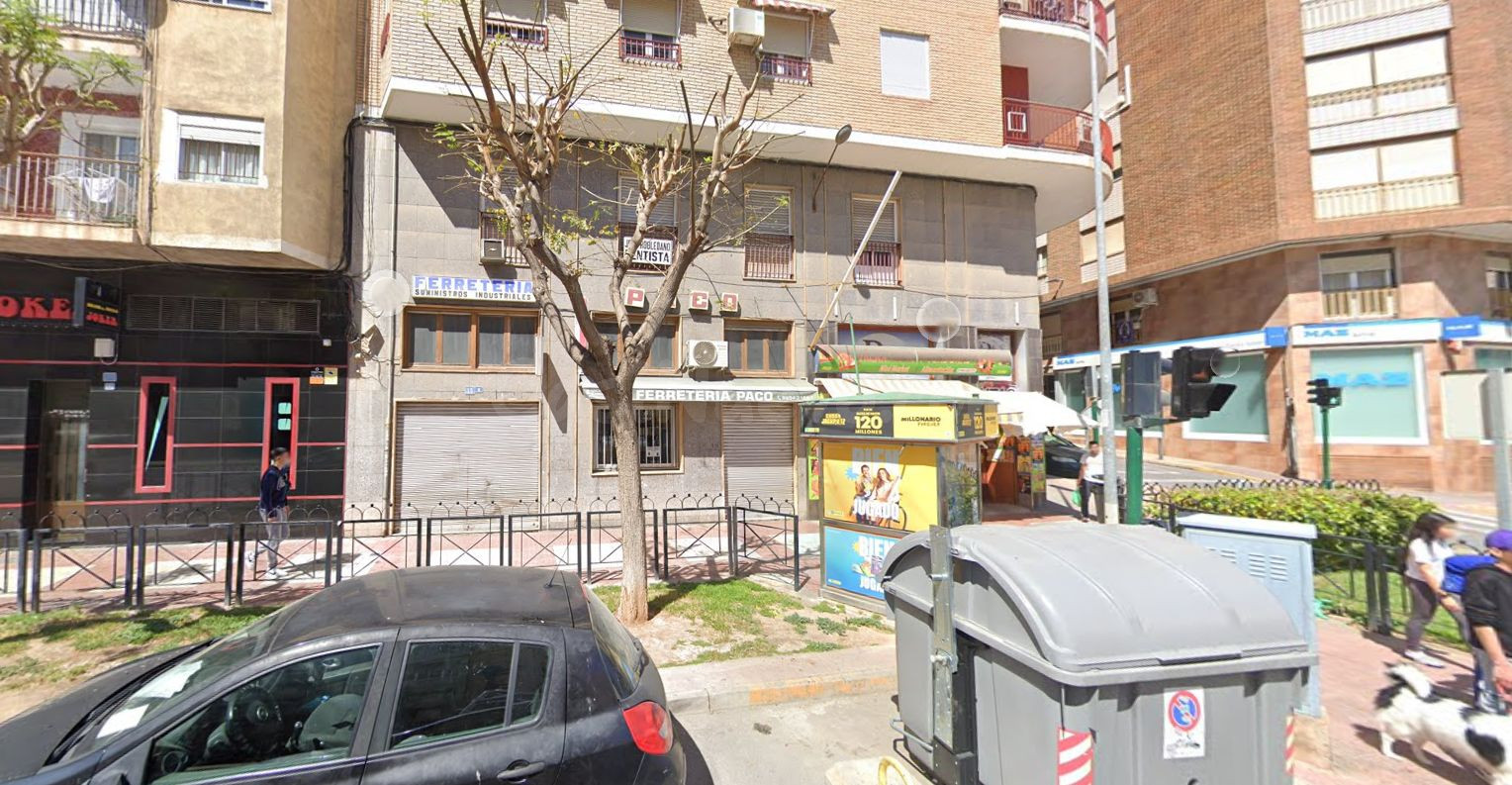 Se vende Piso OKUPADO en Sant Vicent Ferrer 15 Crevillent, (Alicante/Alacant).