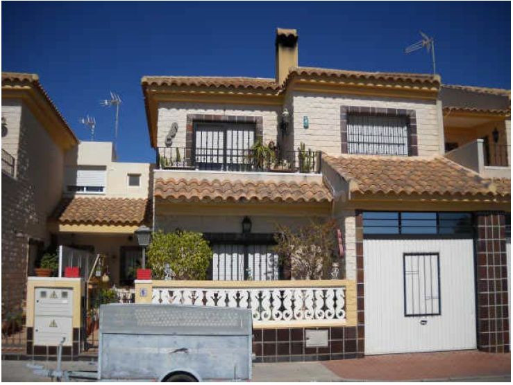 Se vende casa Adosada OKUPADA en Reina Sofía 6 Murcia, (Murc - foto 2