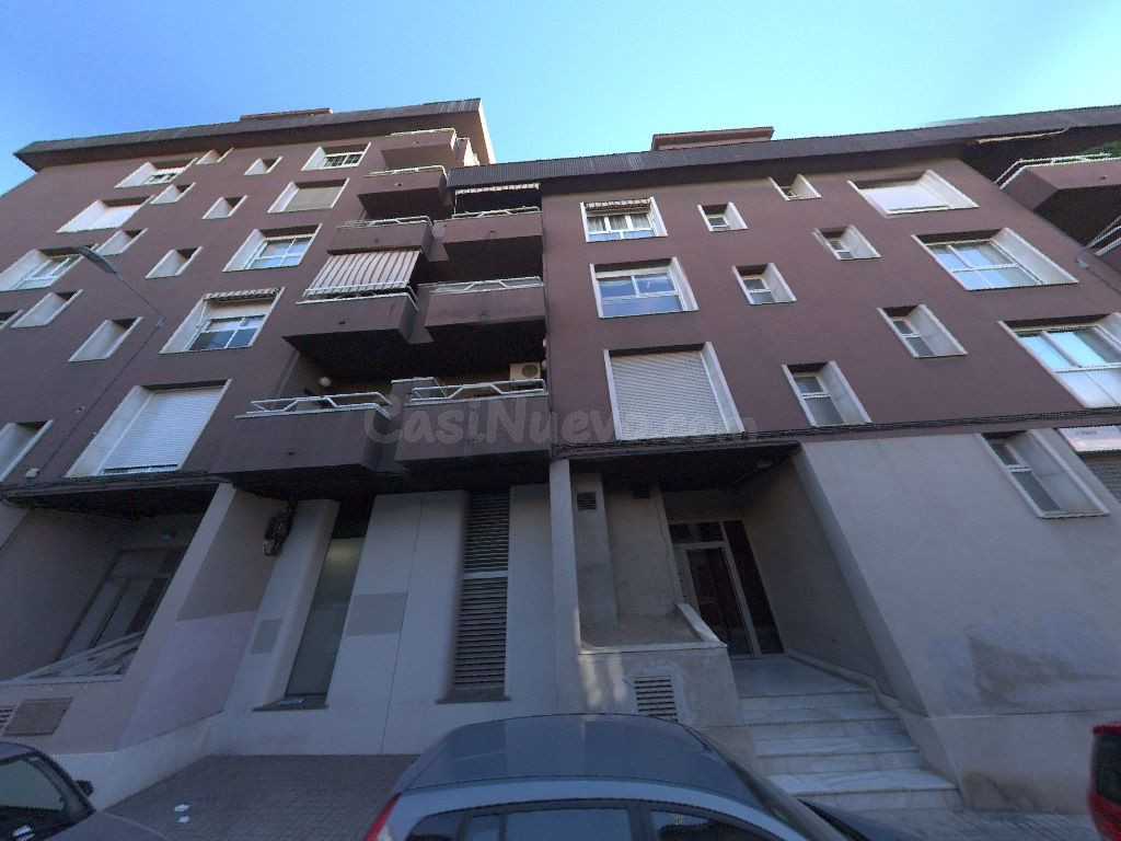 Se vende Piso OKUPADO en San Isidro 5 Sabadell, (Barcelona).