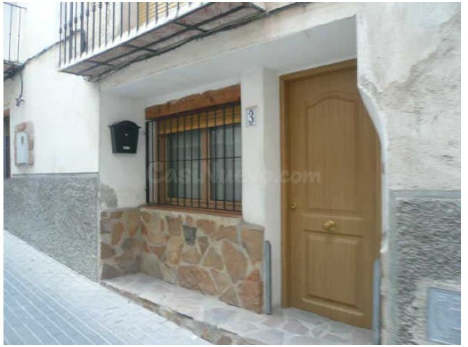 Se vende Piso OKUPADO en Hospital Bajo 3 Moratalla, (Murcia) - foto 2