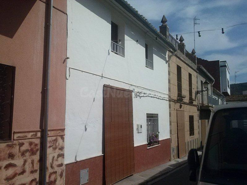 Se vende Casa Adosada OKUPADA en Jaume Calafat 1 Sumacàrcer, - foto 4