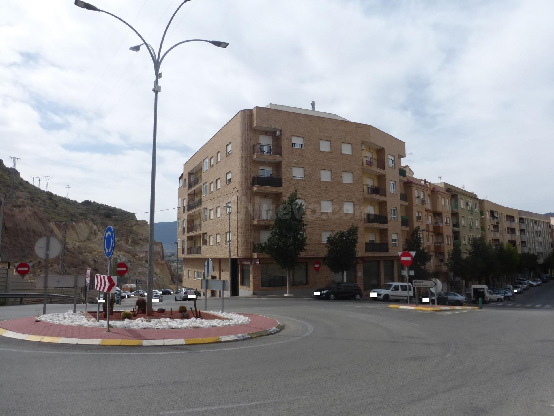Se vende Piso OKUPADO en De Blanca SN Abarán, (Murcia).
