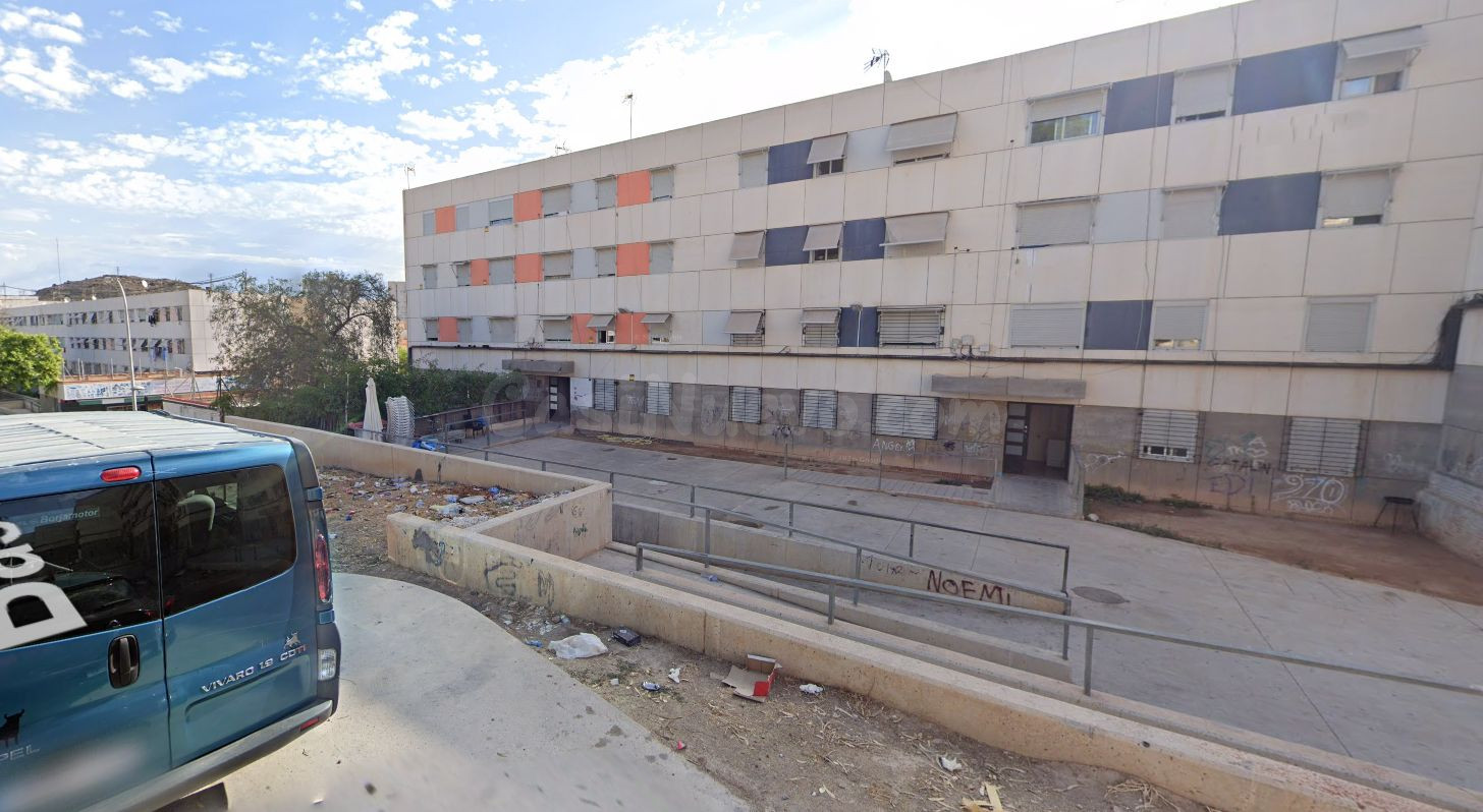 Se vende Piso OKUPADO en Maestro Enrique Granados 5 Alicante/Alacant (Alicante/Alacant)