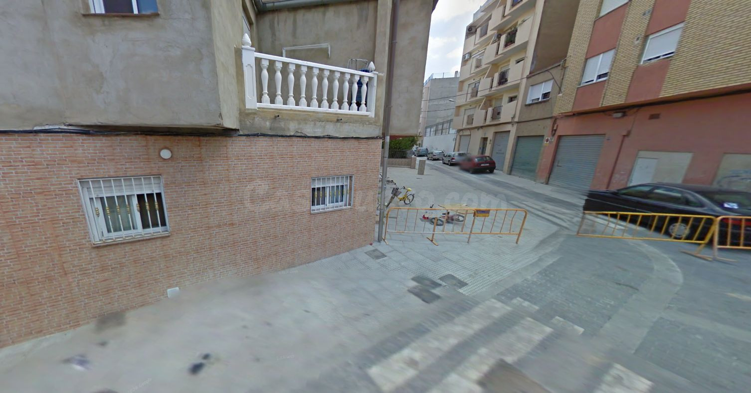 Se vende Casa Adosada OKUPADA en Xenillet 38 Torrent, (Valen - foto 3