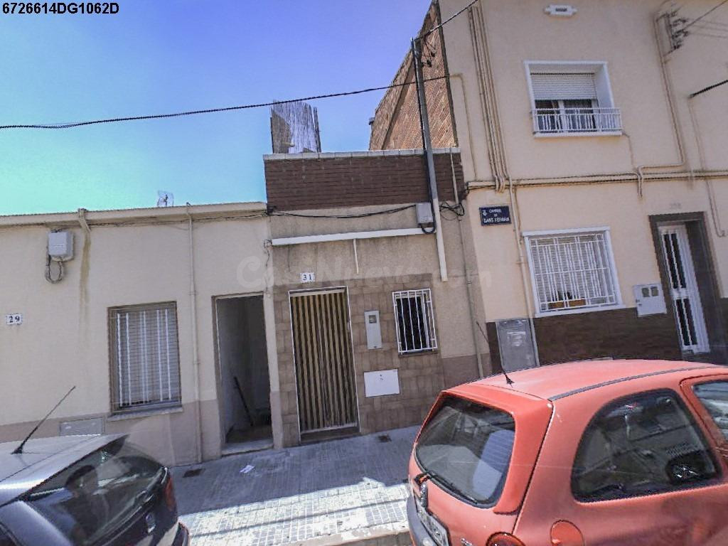 Se vende Casa Adosada OKUPADA en Sant Ferran 31 Terrassa, (B - foto 5