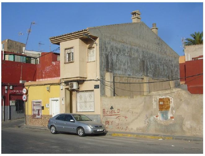 Se vene casa Adosada OKUPADA en Bateria 21 Cartagena, (Murci - foto 3