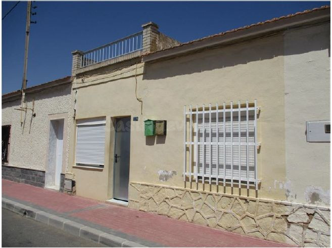 Se vende Casa Adosada OKUPADA en Mariano Montesinos 12 Murci - foto 2