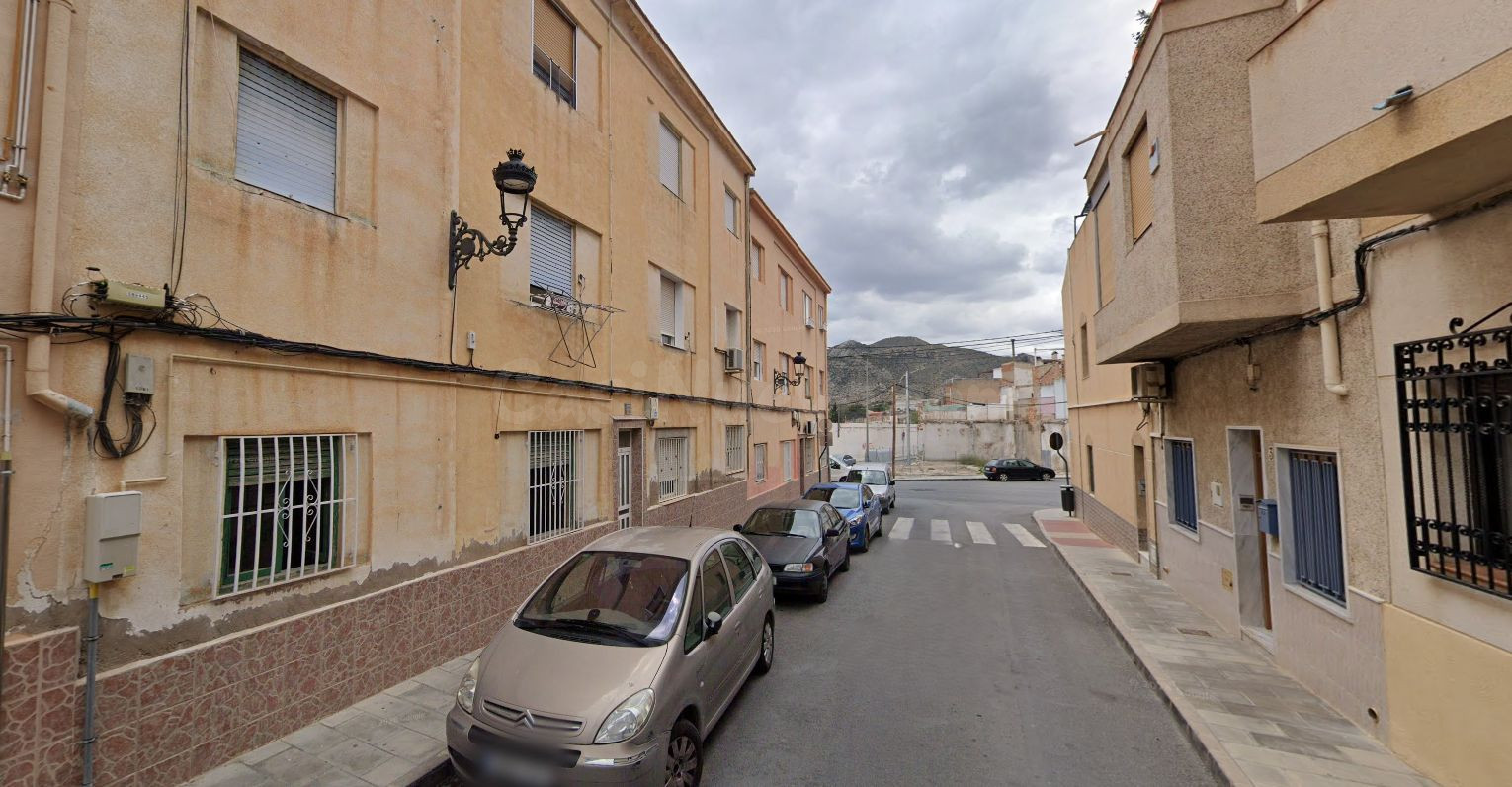 Se vende Piso OKUPADO en Reyes Magos 4 Elda, (Alicante/Alaca - foto 3