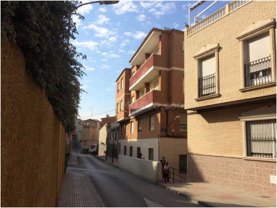 Se vende Piso OKUPADO en Del Pintor Sorolla 3 Villena, (Alic - foto 3