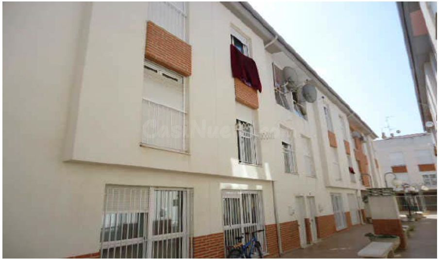 Se vende Casa Adosada OKUPADA en Dali 9 Santomera, (Murcia). - foto 2