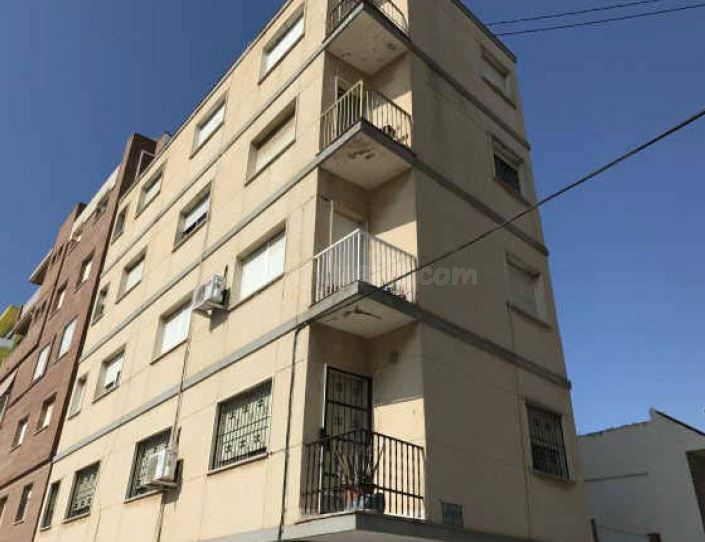Se vende Piso OKUPADO en Ruben Dario ( Barrio Peral ) 24 Cartagena, (Murcia).