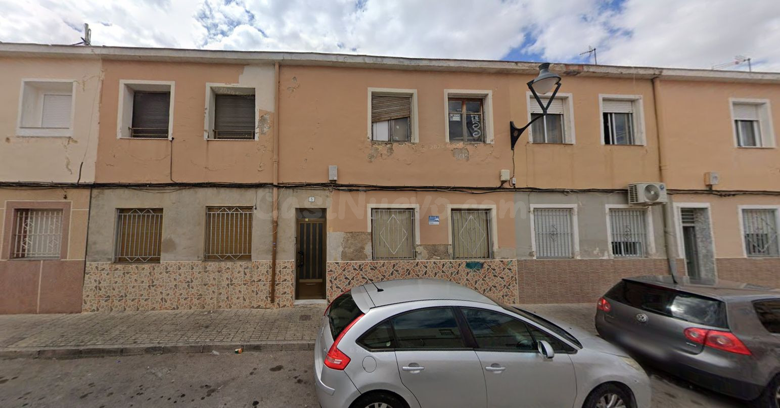 Se vende Piso OKUPADO en Las Nieves 5 Elda, (Alicante/Alacant).