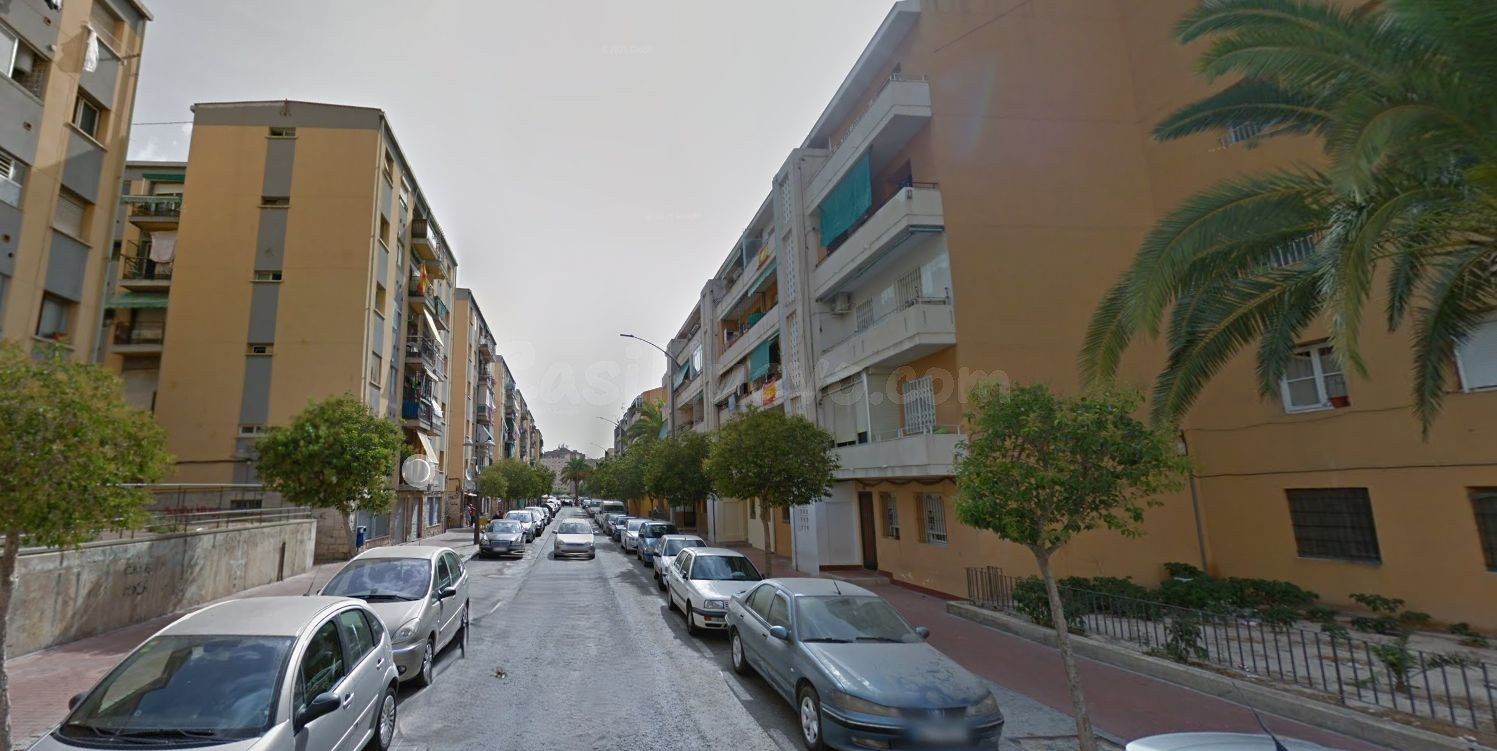 Se vende Piso OKUPADO en Senador Jose Vicente Bevia 26 Alica - foto 2